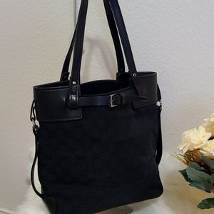 Gucci small Tote! Looks like new, comes with bag. Leather trim.